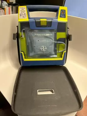 9300e-501-nb2s Cardiac Science Powerheart Aed G3 With Case And Spare Pads No Battery