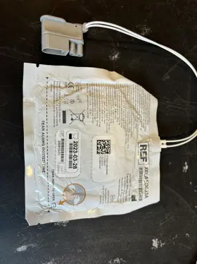 Xelaed003a Cardiac Science Lot Of 37 Child Defibrillator Electrode Pads Expired 2023 #3
