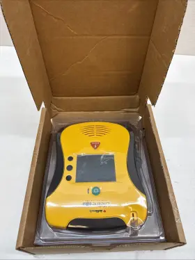 Defibtech Dcf-a2310x3 Lifeline View