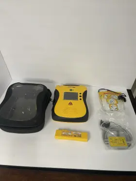 Defibtech Ddu-a2400en Lifeline Reviver View Aed With Pads