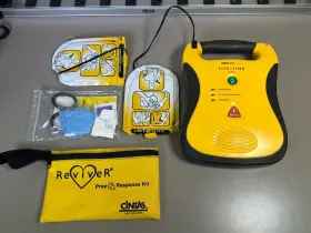Ddu-100a Defibtech Du-100a Lifeline Aed Defibrillator With Pads And Battery