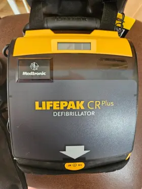 3200731-008 Medtronic Physio-control Lifepak Cr Plus Aed With Pads And Case #3