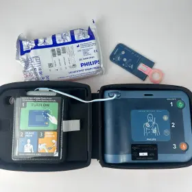 756621474 Philips Heartstart Onsite Aed Defibrillator With Extra Pads