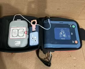 Ip55 Philips Heartstart Home Defibrillator #2