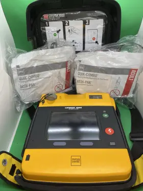 Physio-control 320371500569 Lifepak Aed 1000 Defibrillator Case Pads And Battery - Good Fast Ship