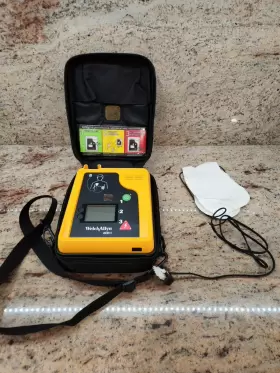 970300 Welch Allyn Aed10 Defibrillator Aed With - No Battery #3