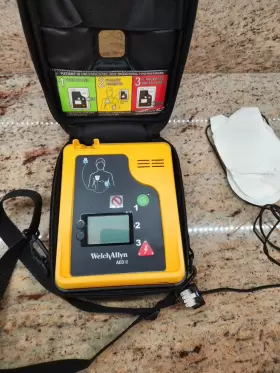 970300 Welch Allyn Aed10 Defibrillator Aed With - No Battery