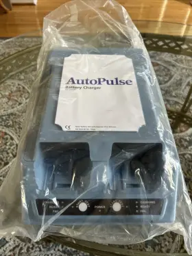010101 Zoll Autopulse Battery Charger With Power Cord New