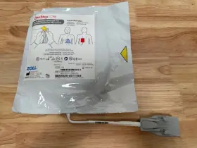 8900-0223-01 Zoll One Step Cpr Adult Defibrillator Pad Electrode - Exp 03/26 Fast Ship