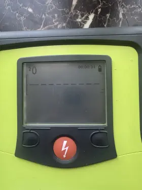 A2a-21025970 Zoll Aed Pro Defibrillator With Pedi-padz Ii And Carrying Case