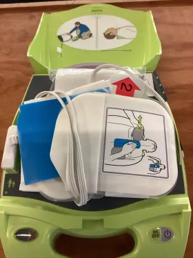 Lvrc7507 Zoll Plus Aed #2