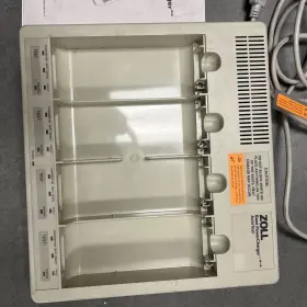 Zoll Zol4x4 Base Power Charger 4x4 Battery